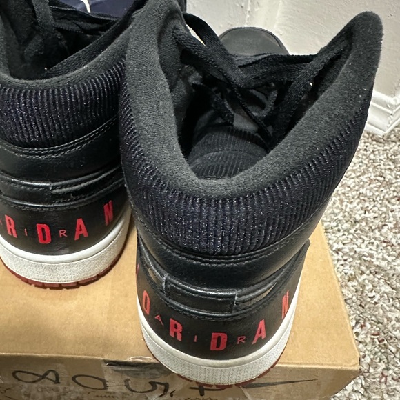 Nike - Picture 1 of 3